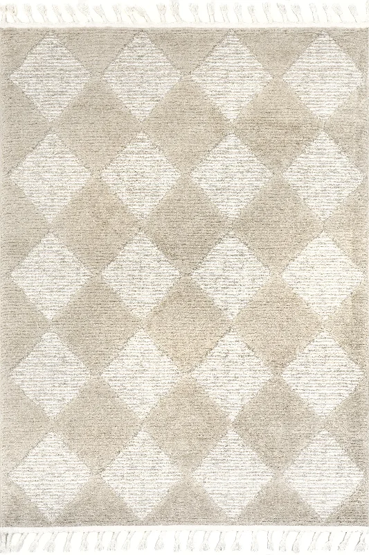 Aylin Diamond Tasseled Rug | Beige